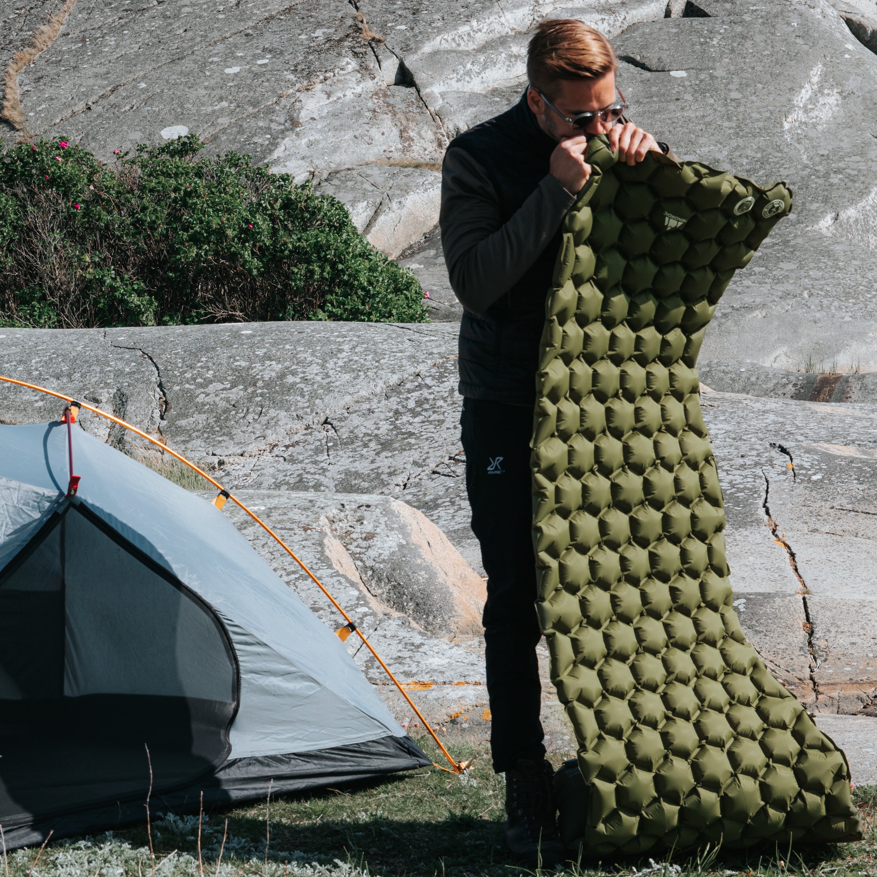 Vestra P – Ultralight Sleeping Pad 550g with pillow